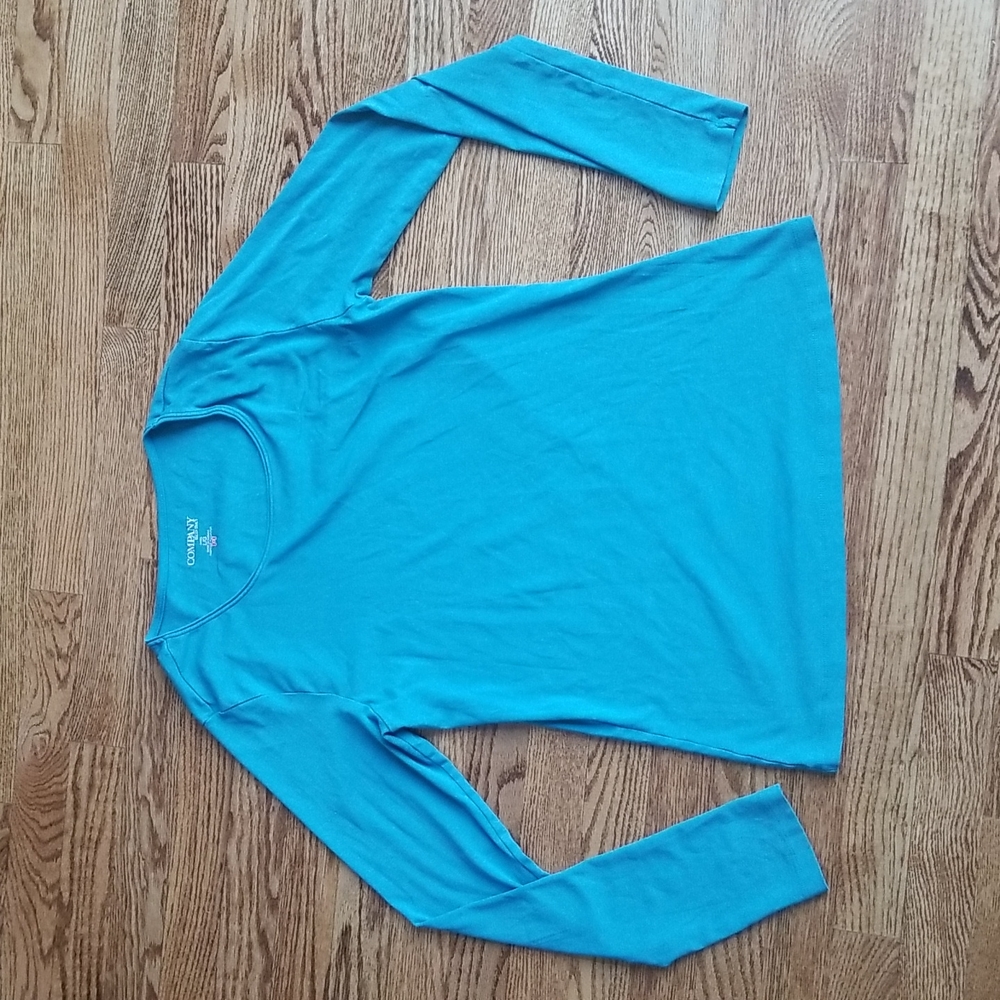(L) Company Ellen Tracy Solid Color Classic Long Sleeve Tee Made in Canada